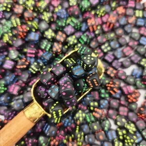 مهره رنگی تاس مشکی (20گرم)