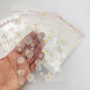 سلفون طرح بابونه سایز 13 در 10(100گرم)