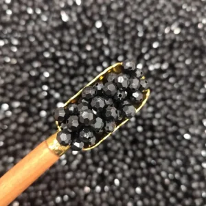 مهره رنگی ایرانی مشکی زنبوری سایز 8میل(100گرمی)