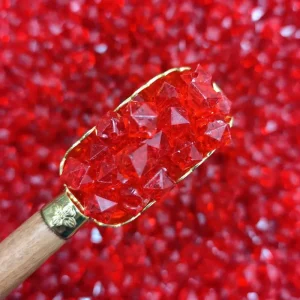 مهره رنگی ایرانی شفاف چندوجهی قرمز روشن(100گرم)