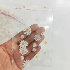 سلفون طرح بابونه سایز 8/5 در 9سانت (100گرم)